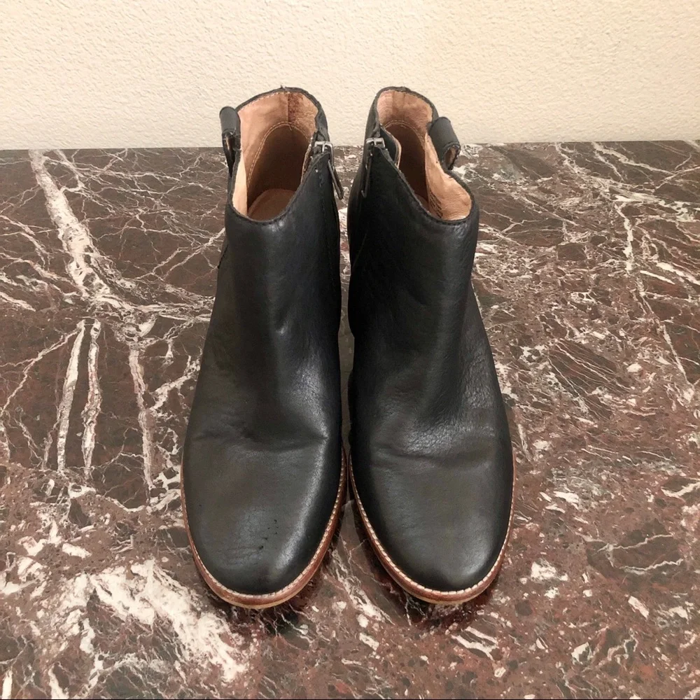MADEWELL Billie Leather Stacked Heel Ankle Boots in Black
